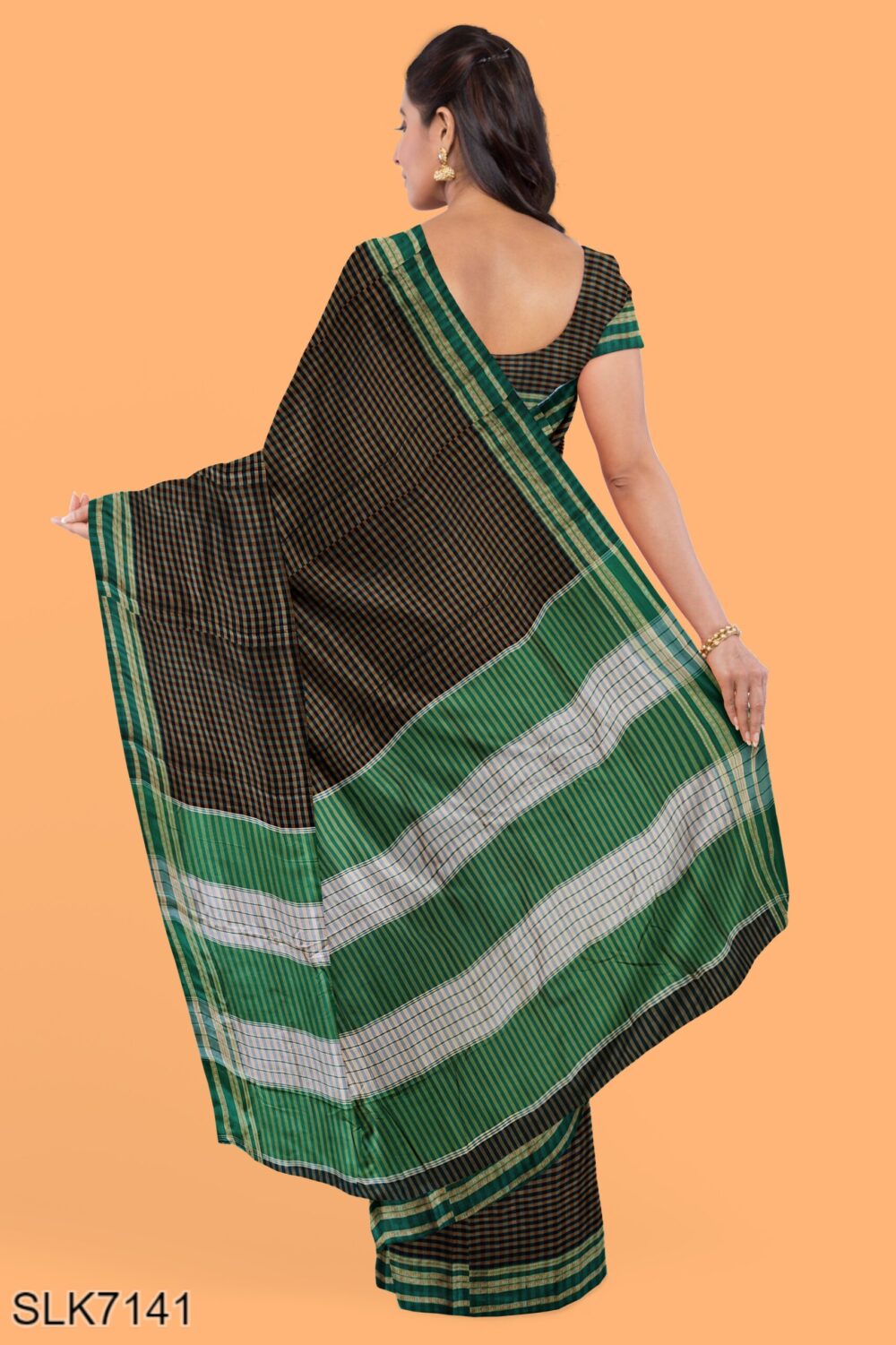 BANAHATTI COTTON SAREE WITH TRADITIONAL BORDER