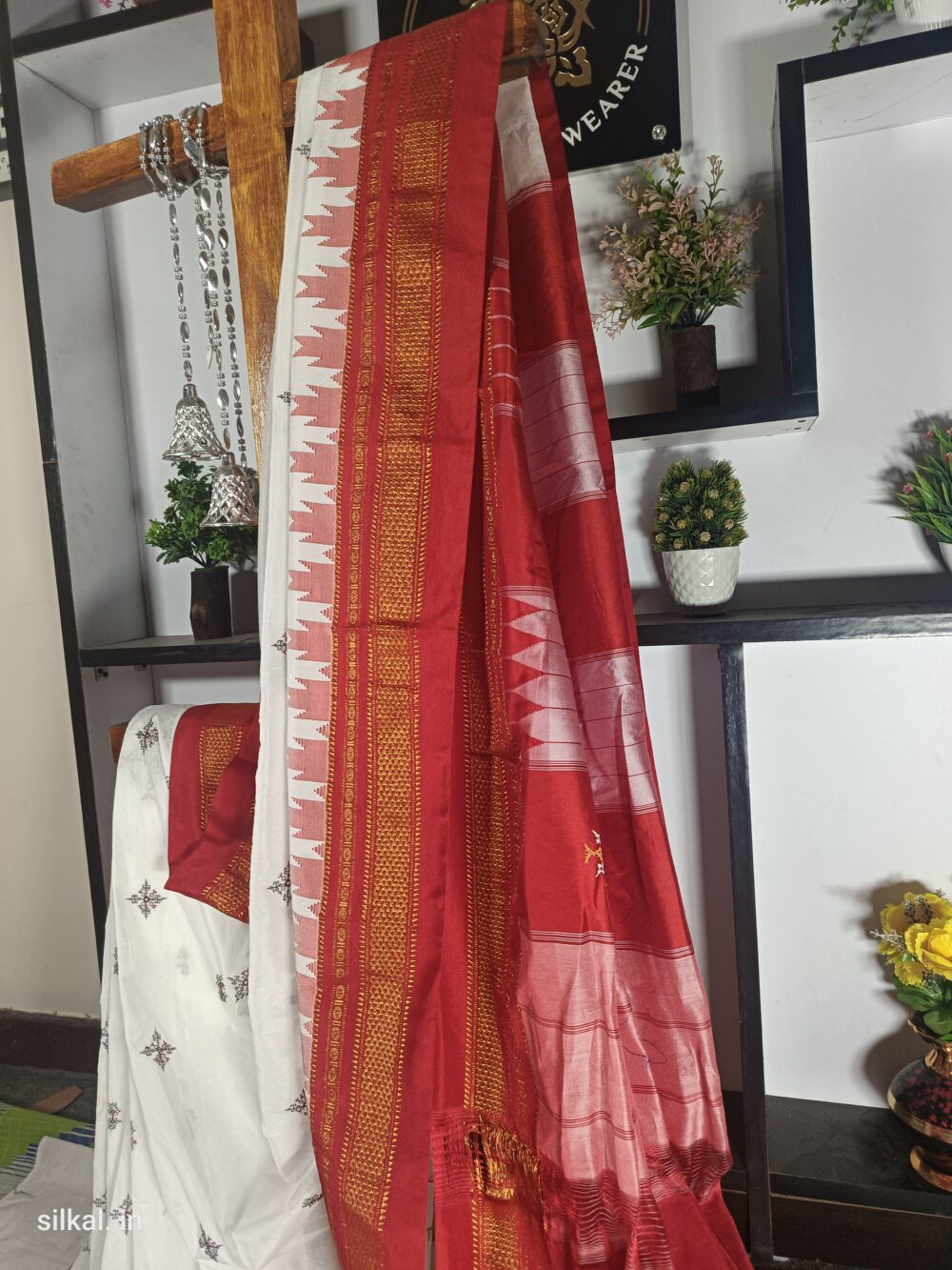 Ilkal Kasuti Tample Border Sarees